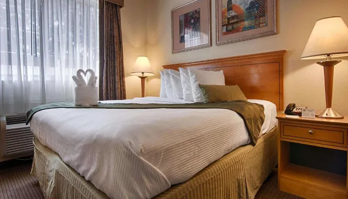Best Western Newport News Inn & Suites Photo