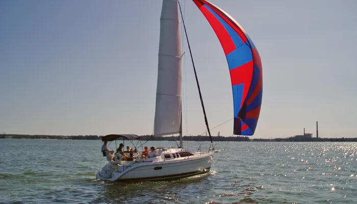 Williamsburg 3 Hour Sailing Cruise Photo