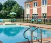 Outdoor Swimming Pool of Comfort Inn Williamsburg Gateway