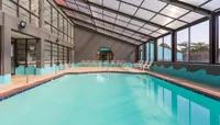 Howard Johnson by Wyndham Wil...