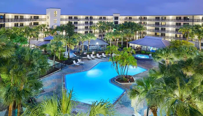 Outdoor Swimming Pool of Staybridge Suites Orlando Royale Parc Suites