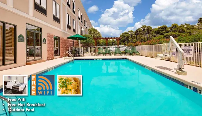 Outdoor Pool at Wingate by Wyndham - Destin Fl