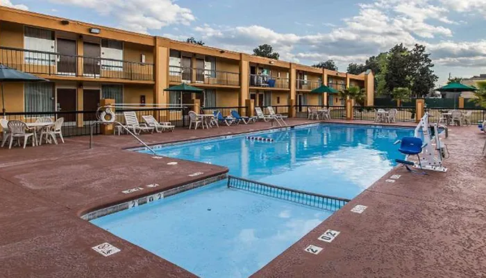 Outdoor Pool at Quality Inn Midtown