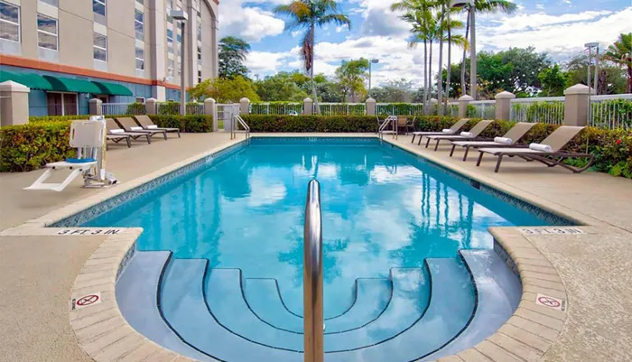 Hampton Inn Ft. Lauderdale Airport North Cruise Port Photo