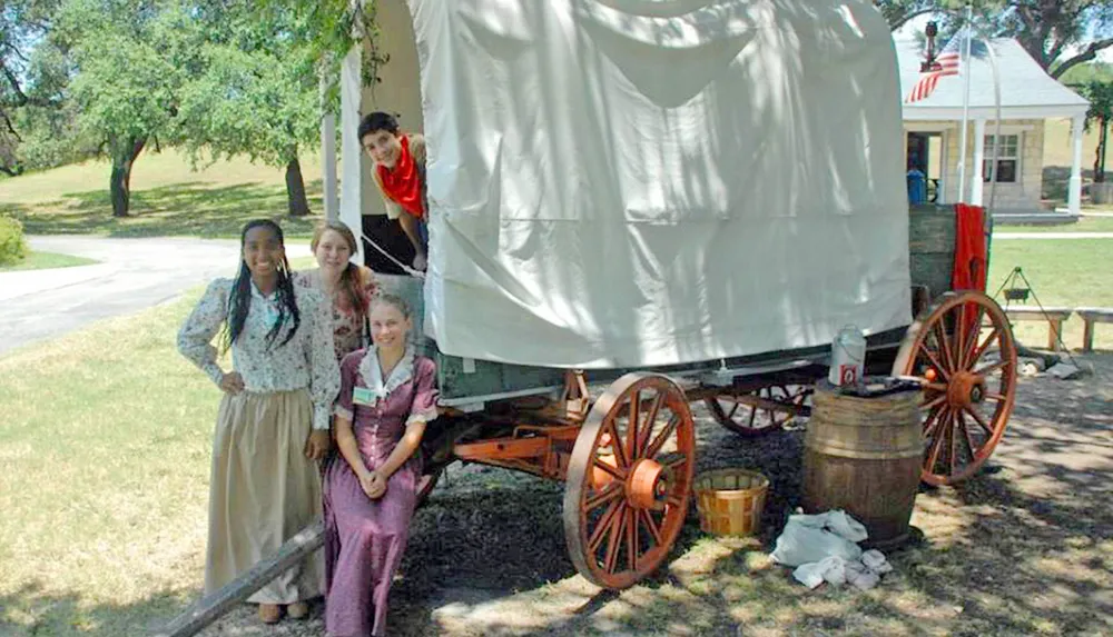 Wagon and Actors