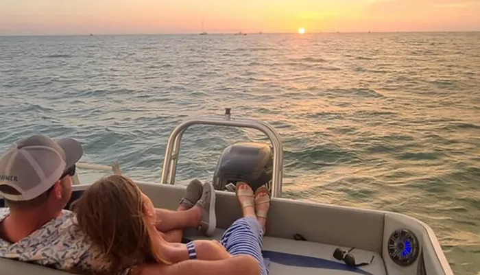 3 Hours Pontoon Private Boat Tour Photo