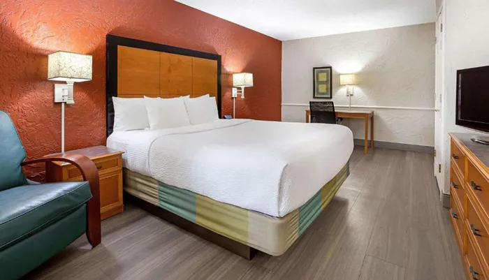 La Quinta Inn Tampa Bay Airport Photo