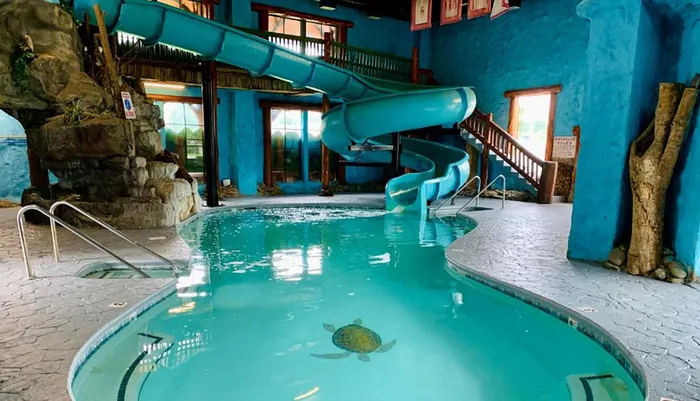 Riverchase Lodge Indoor Swimming Pool