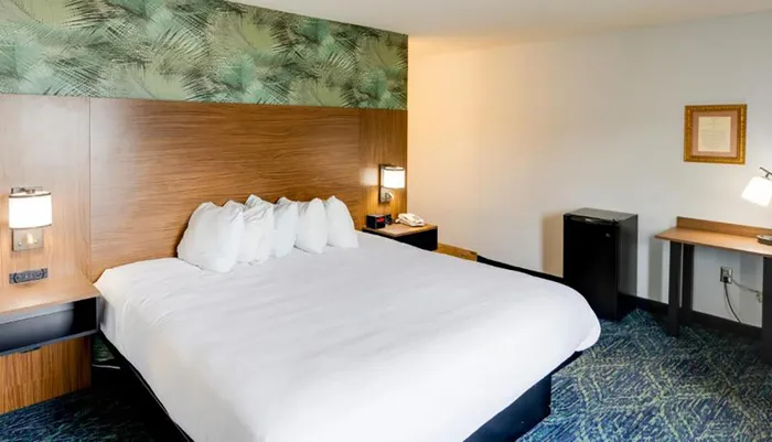 Park Grove Inn Photo
