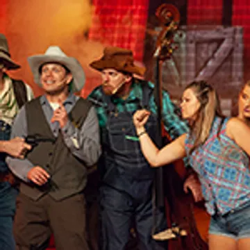 Hatfield and McCoy Dinner Show in Pigeon Forge - Tickets, Schedule & Reviews Photo