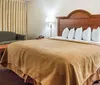 Outdoor Swimming Pool of Quality Inn  Suites at Dollywood Lane Pigeon Forge