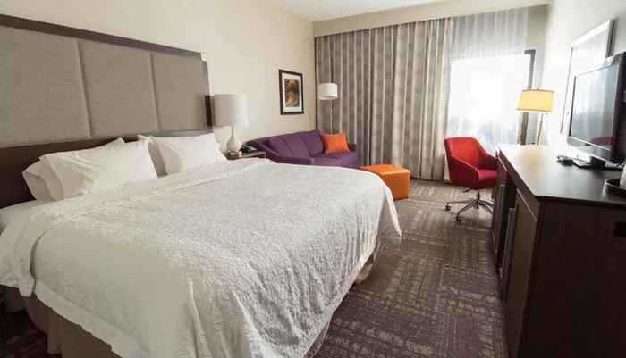 Room Photo for Hampton Inn Sevierville TN