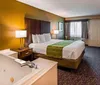 Outdoor Swimming Pool of Best Western Plaza Inn Pigeon Forge