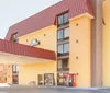 Days Inn  Suites by Wyndham Pigeon Forge Room Photos