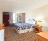 Days Inn  Suites by Wyndham Pigeon Forge Room Photos