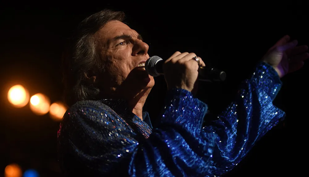 Sweet Caroline Tour Ultimate Neil Diamond Tribute