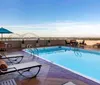 Outdoor Swimming Pool of Comfort Inn Downtown Memphis Front St