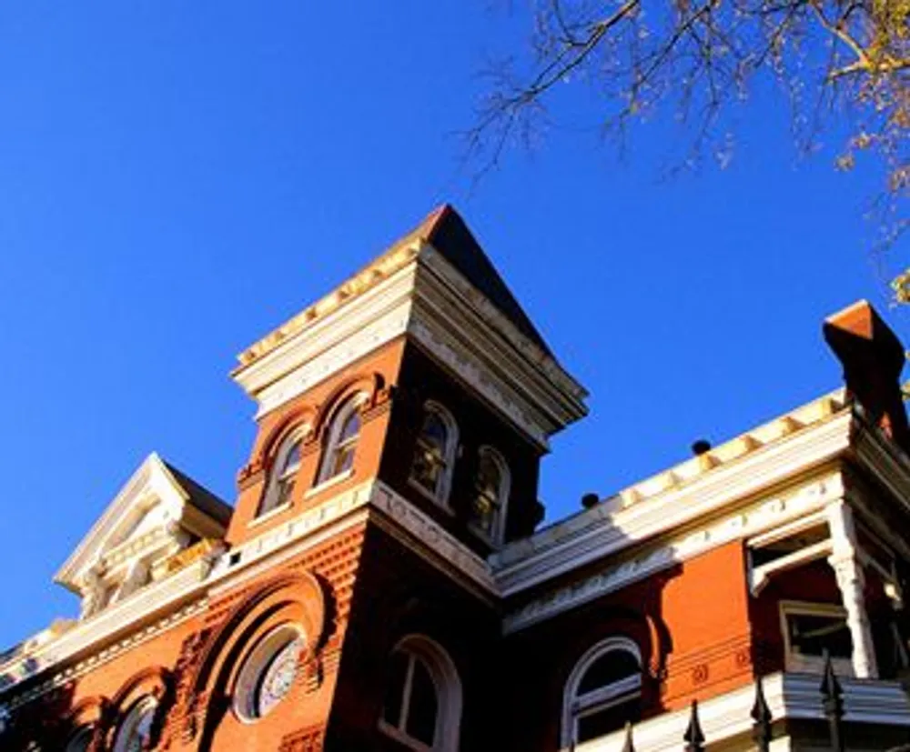 Dark Side of Memphis Walking Tour - Building