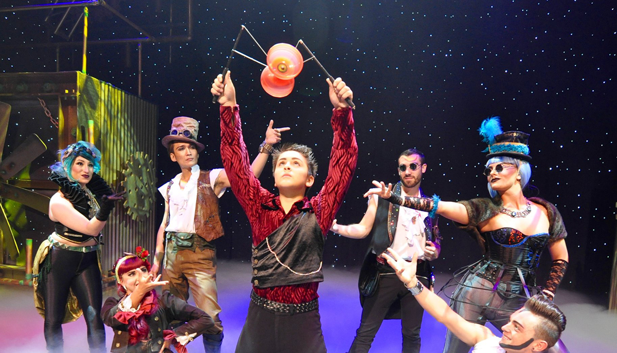 Le Grand Cirque presents Zero Gravity 2.0 Myrtle Beach Photo