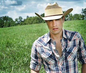 Dustin Lynch At Grand Ole Opry