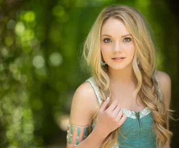 Danielle Bradbery At Grand Ole Opry