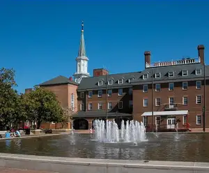 Alexandria City Hall & Market Square