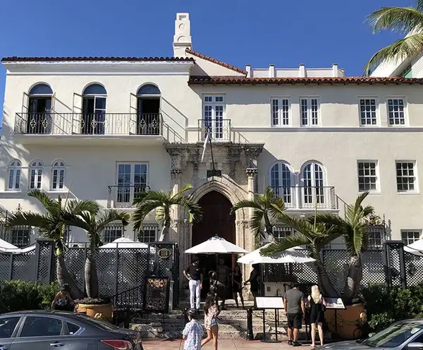 Gianni's At The Former Versace Mansion