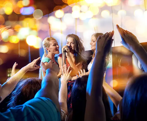 Eureka Live Cocktail and Kareoke Bar 