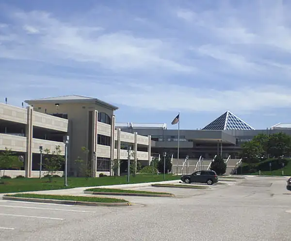 Williamsburg Flight Center & Airplane Tours