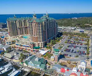 Harry T's Lighthouse Destin, FL